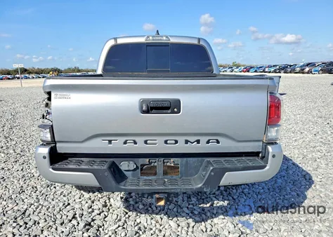 2022 Toyota Tacoma Double Cab z USA, uszkodzony, nr VIN 3TMAZ5CN0NM169048